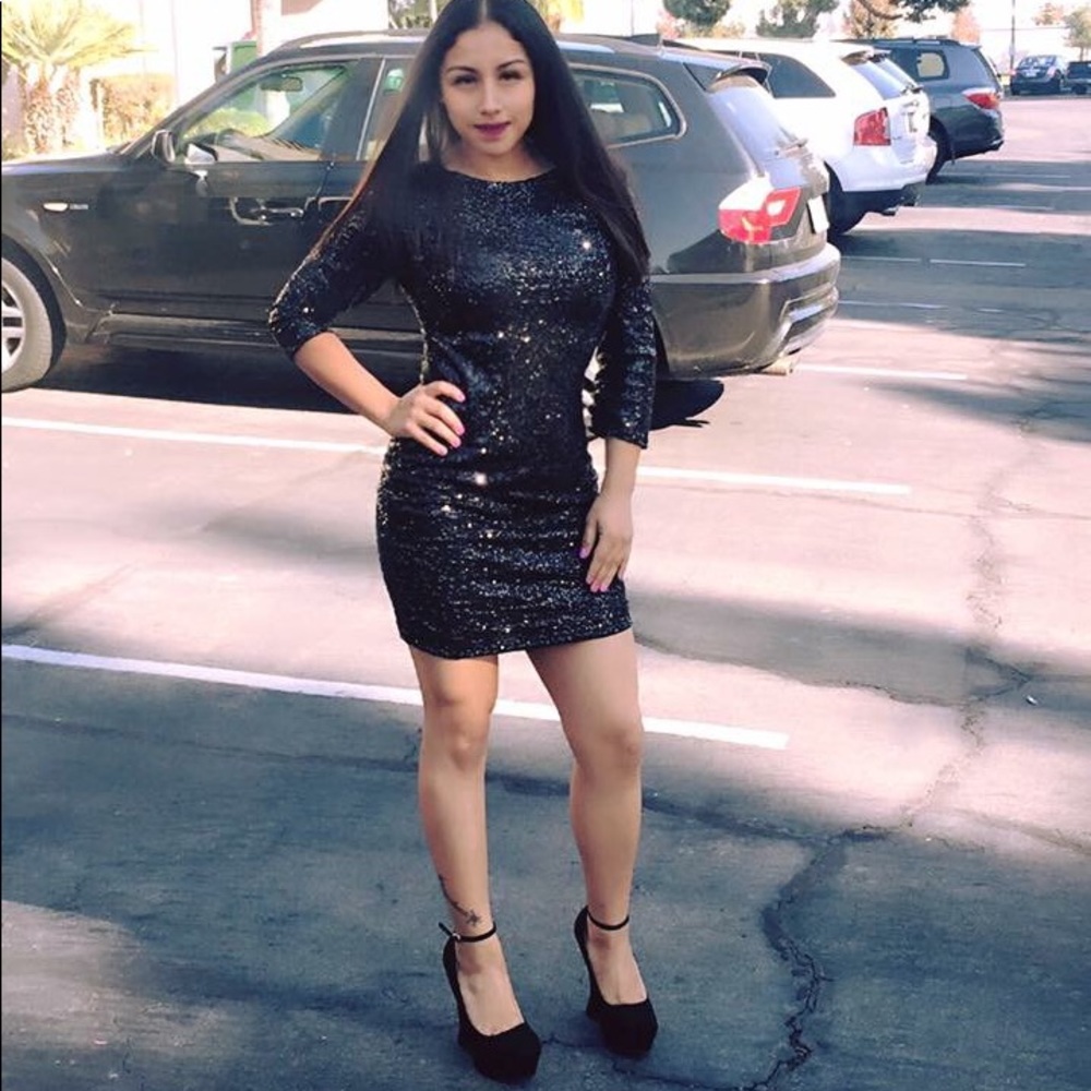 Beautiful black shimmer sequence party dress!